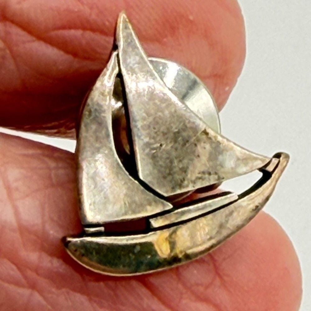 James Avery Sterling Silver Sailboat Tie Tack Pin Retired - Picture 4 of 9